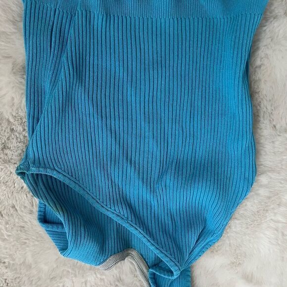 Jacquemus La Maille Aceno One-Shoulder Tank Top - Picture 5 of 9